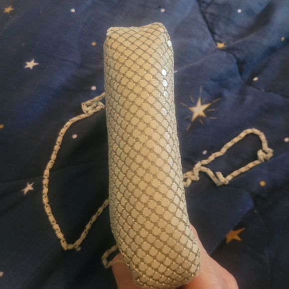White Metal Mesh Chain Linked Mini Purse with Chain Strap - Picture 4 of 5